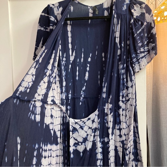 ❌DONATED❌Tie-dye Wrap Swim Cover-Up - Picture 6 of 8